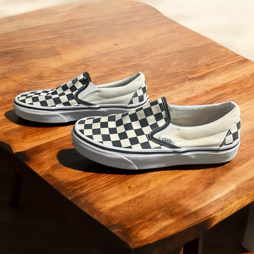 Slip on checkered vans shoes